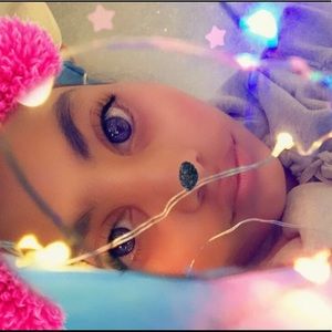 Meet your Posher, Olympia